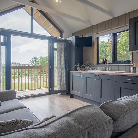 Cabin In The Woods - 1 Bedroom Lodge - Kilgetty Stepaside  Exterior foto
