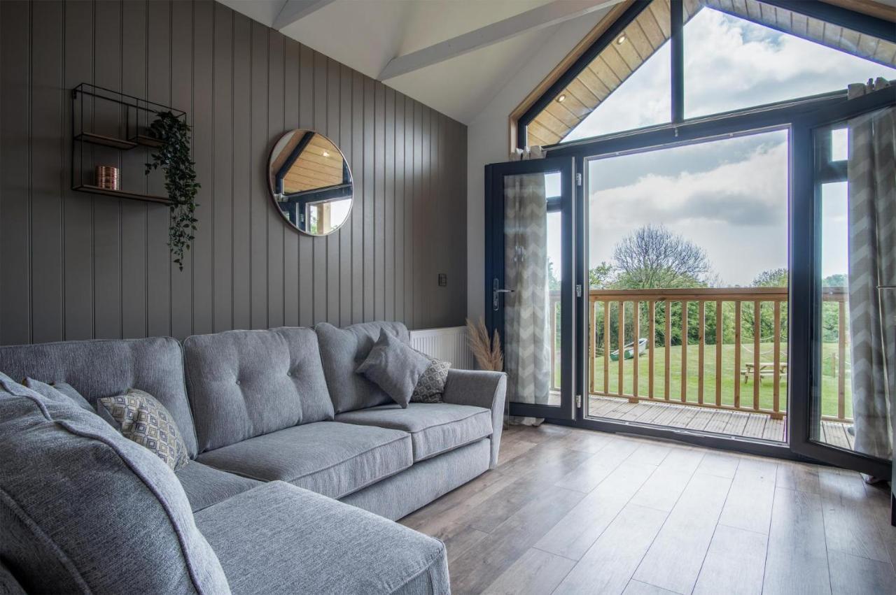 Cabin In The Woods - 1 Bedroom Lodge - Kilgetty Stepaside  Exterior foto